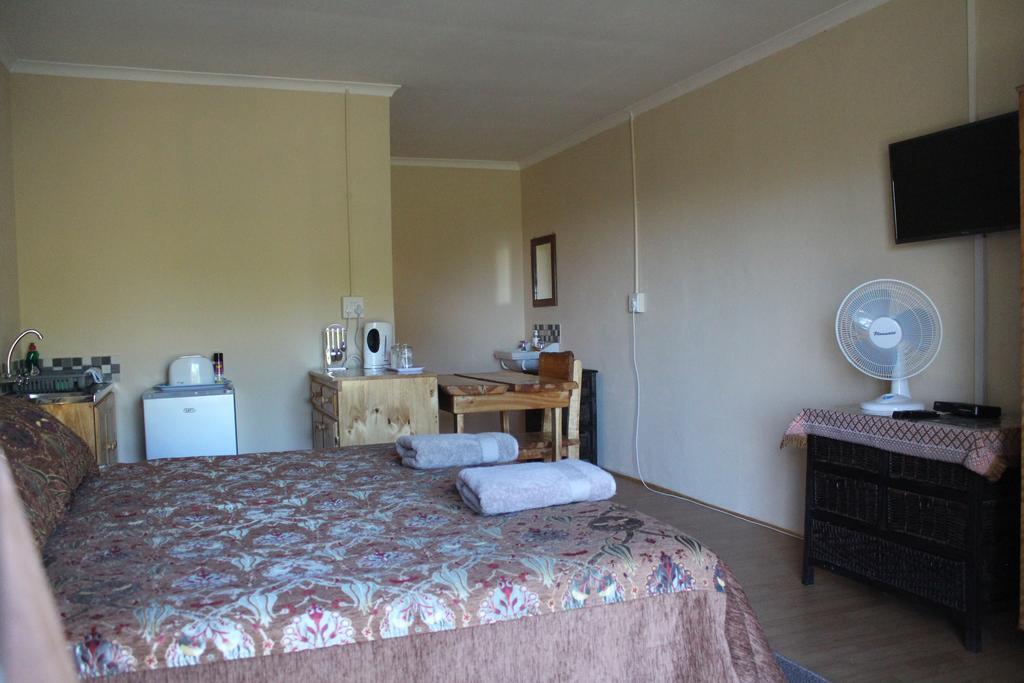 Denmark Farm Stay Cradock Exteriör bild
