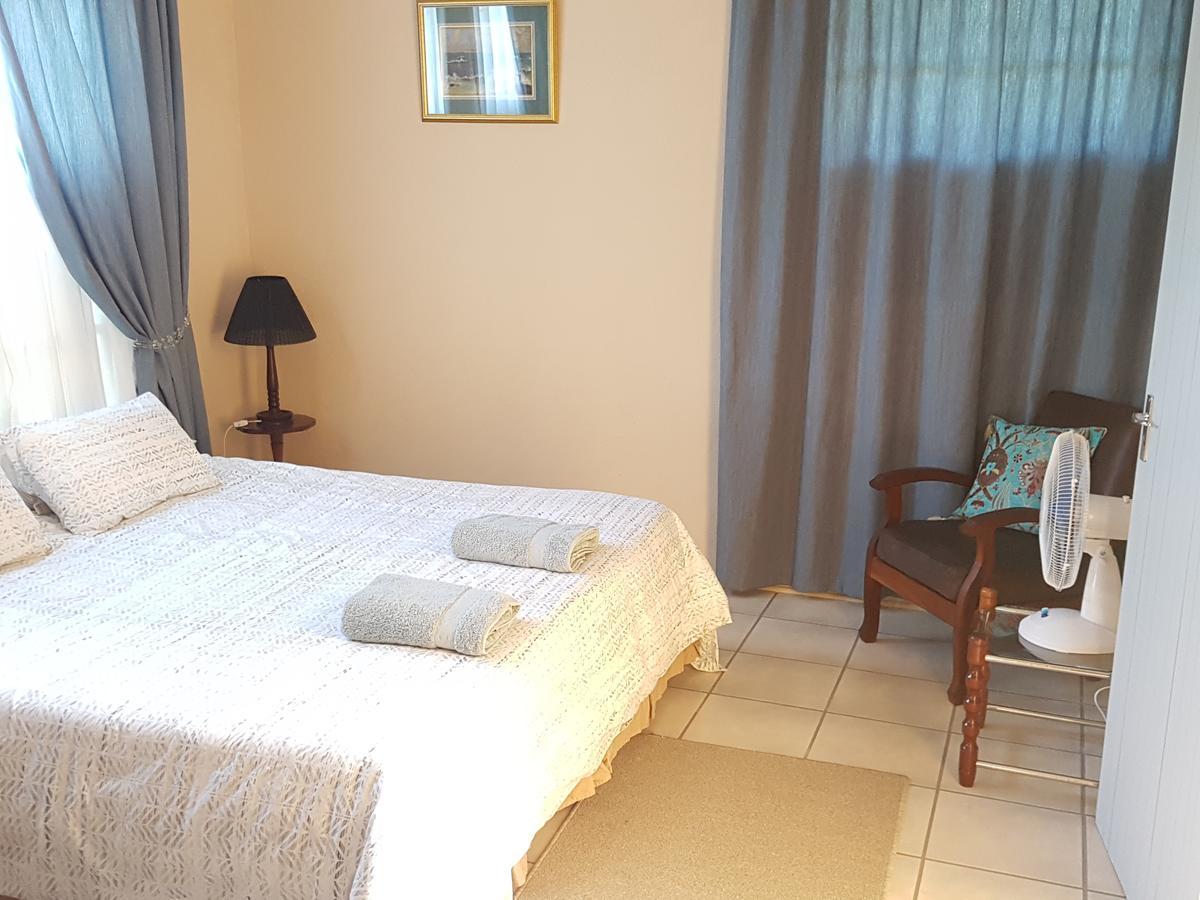 Denmark Farm Stay Cradock Exteriör bild
